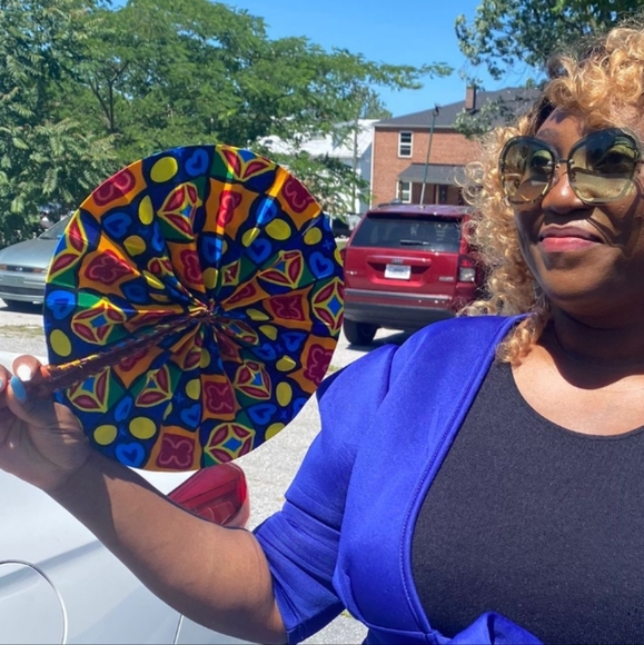 Fans - Picture 5 of 6